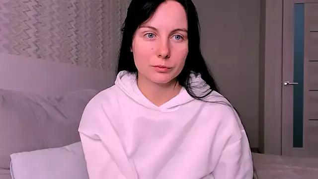 Elle_Pearl_ from StripChat is Freechat