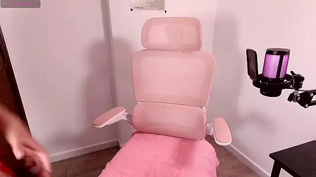 ellie_jhx_ from StripChat is Freechat