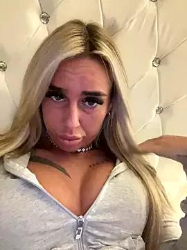 EllieMaeBaby from StripChat is Freechat