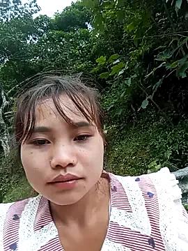 EllyBaby20 from StripChat is Freechat