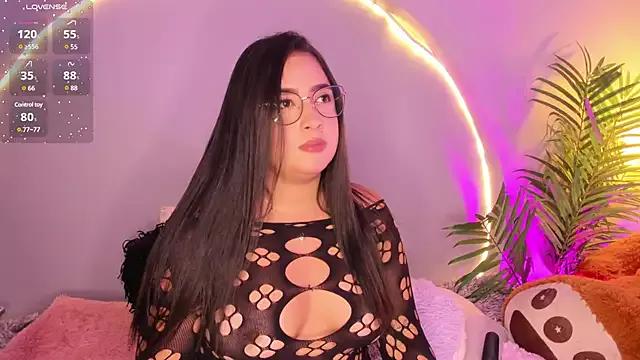 emily_moore1_ from StripChat is Freechat