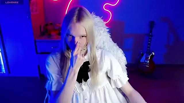 Emily_Nyaffee from StripChat is Freechat