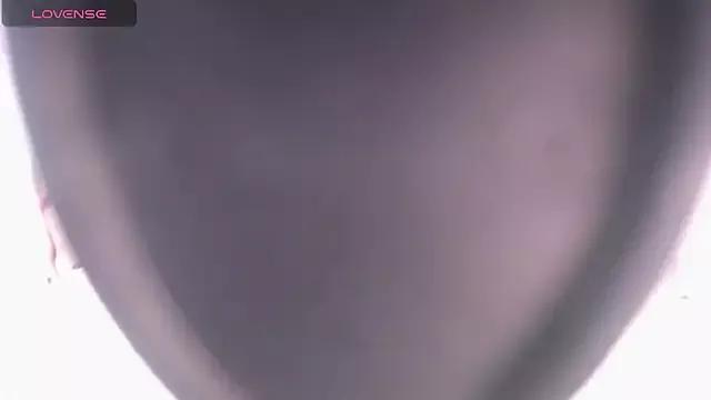 EmilyCley from StripChat is Freechat