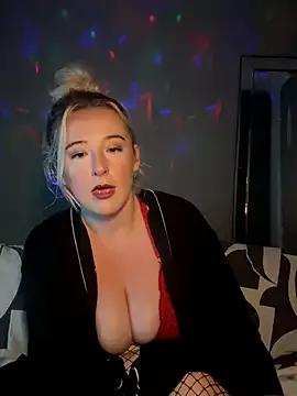 EmilyEvansxox from StripChat is Freechat