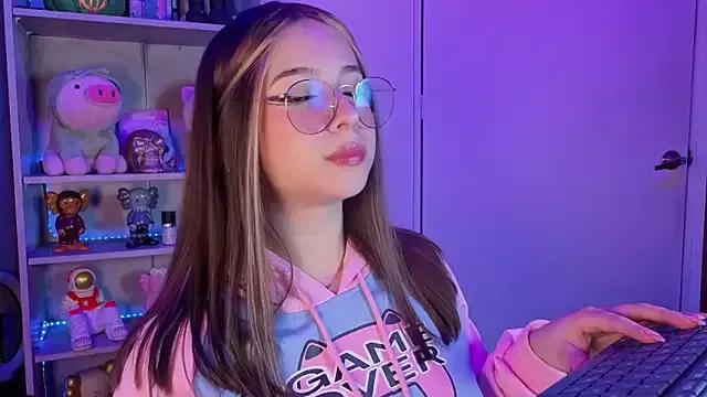 EmilyMiller_ from StripChat is Freechat