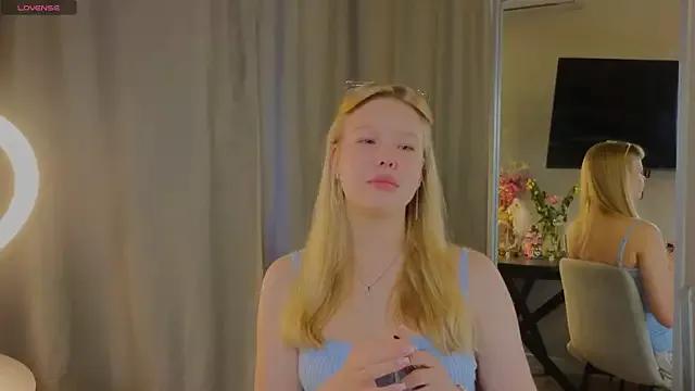 Teen sex cams free adult cams: check-out the satisfaction of conversing and c2c with our stunning models, who will teach you all about seduction and dreams with their smoking hot shapes.