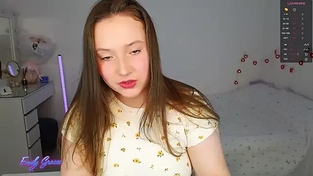 EmilyxxGraces from StripChat is Freechat