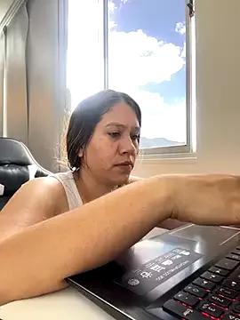 emma_hot2006 from StripChat is Freechat