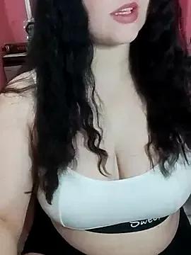 ErikaVlovely from StripChat is Freechat