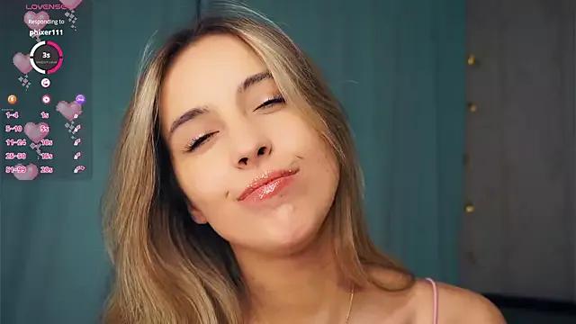 Teen sex cams free adult cams: check-out the satisfaction of conversing and c2c with our stunning models, who will teach you all about seduction and dreams with their smoking hot shapes.