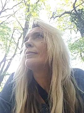 Fantasie-Hot-Sarah from StripChat is Freechat