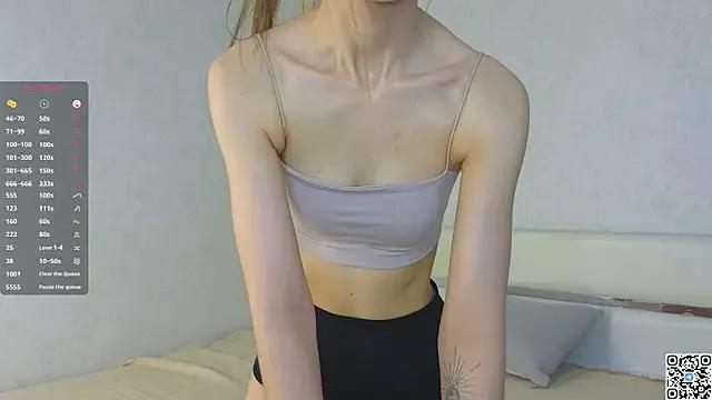 Photos of FloraNesli from StripChat is Freechat