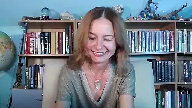 Foxilady357 from StripChat is Freechat