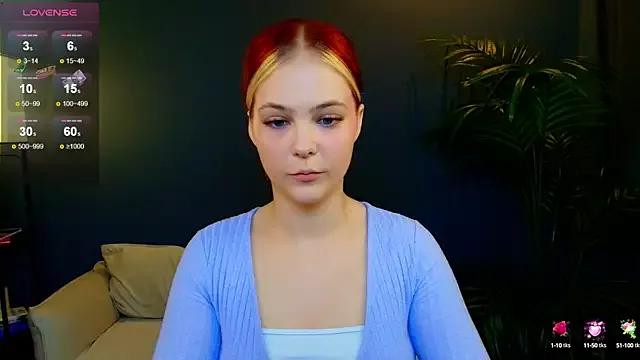 Foxy_Polly from StripChat is Freechat