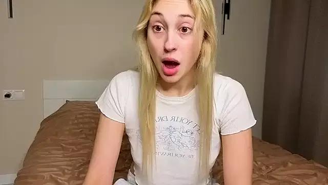 Teen sex cams free adult cams: check-out the satisfaction of conversing and c2c with our stunning models, who will teach you all about seduction and dreams with their smoking hot shapes.