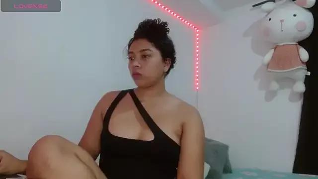 Gaby_Rosse2 from StripChat is Freechat