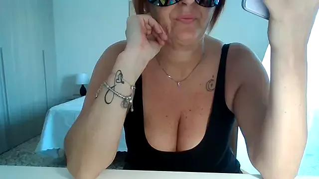 Teen sex cams free adult cams: check-out the satisfaction of conversing and c2c with our stunning models, who will teach you all about seduction and dreams with their smoking hot shapes.