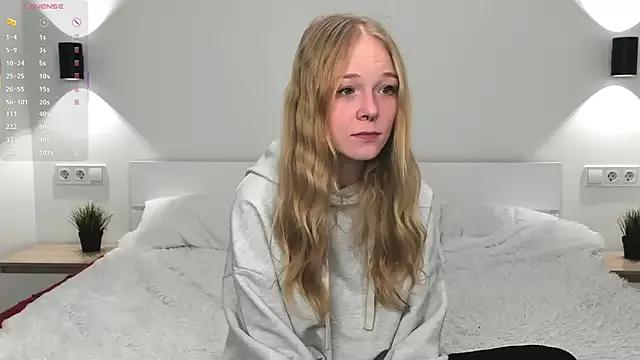 GhisllaineWestler from StripChat is Freechat