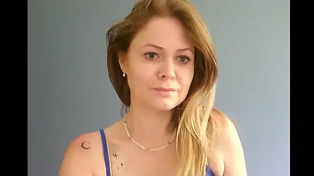 Ginger-bb from StripChat is Freechat