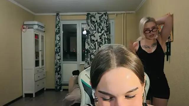 Teen sex cams free adult cams: check-out the satisfaction of conversing and c2c with our stunning models, who will teach you all about seduction and dreams with their smoking hot shapes.