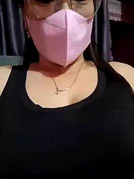 GirlSexyFull from StripChat is Freechat