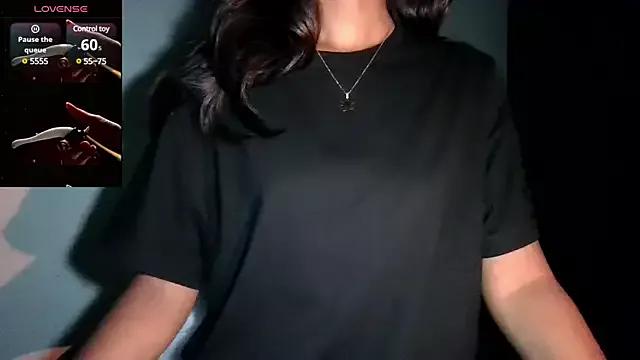 glowybekwa from StripChat is Freechat