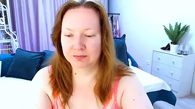 GoddessLara from StripChat is Freechat