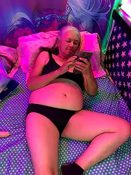 Grandma_Mature23 from StripChat is Freechat