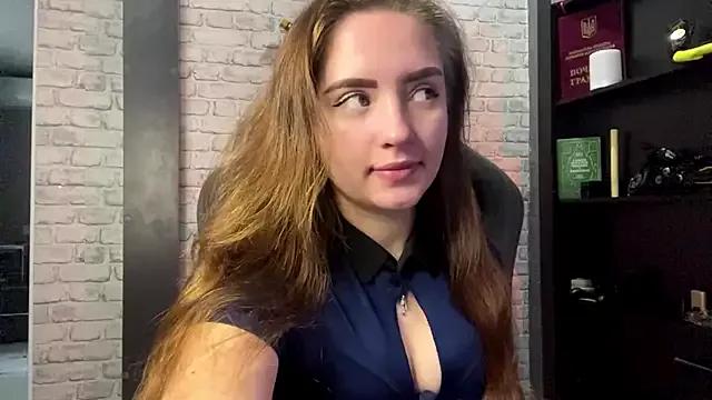 GreatMolly from StripChat is Freechat