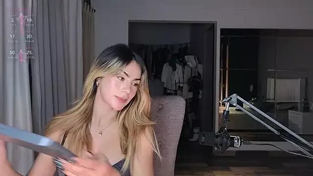 Teen sex cams free adult cams: check-out the satisfaction of conversing and c2c with our stunning models, who will teach you all about seduction and dreams with their smoking hot shapes.