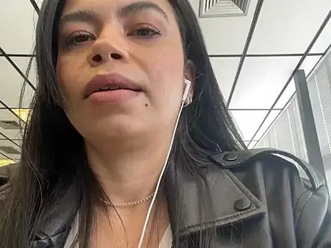 GrlAlice from StripChat is Freechat