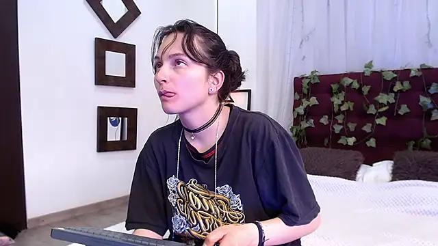 Teen sex cams free adult cams: check-out the satisfaction of conversing and c2c with our stunning models, who will teach you all about seduction and dreams with their smoking hot shapes.