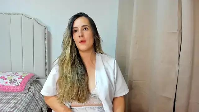 Hanna86 from StripChat is Freechat