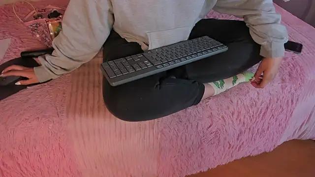 Teen sex cams free adult cams: check-out the satisfaction of conversing and c2c with our stunning models, who will teach you all about seduction and dreams with their smoking hot shapes.