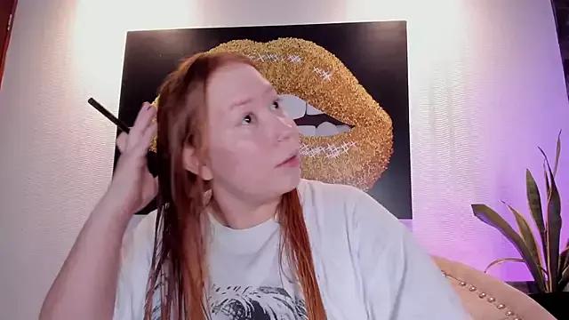 hannamartinn from StripChat is Freechat