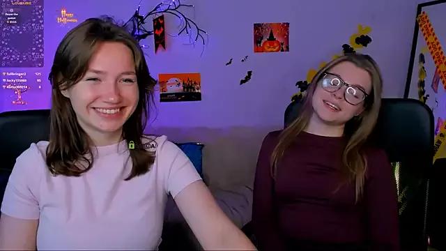 helli_belli from StripChat is Freechat