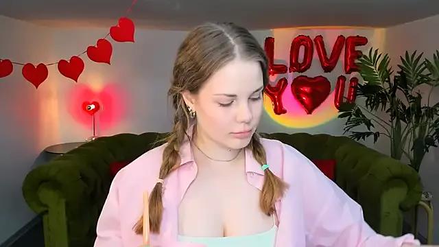 holy_kitty from StripChat is Freechat