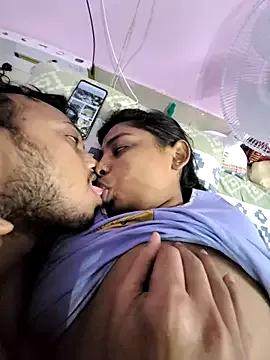 Hot-Sexy-Riya from StripChat is Freechat