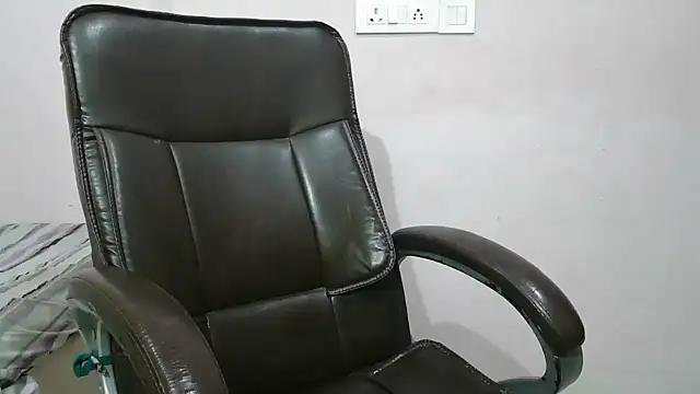 hotsoniyaa from StripChat is Freechat