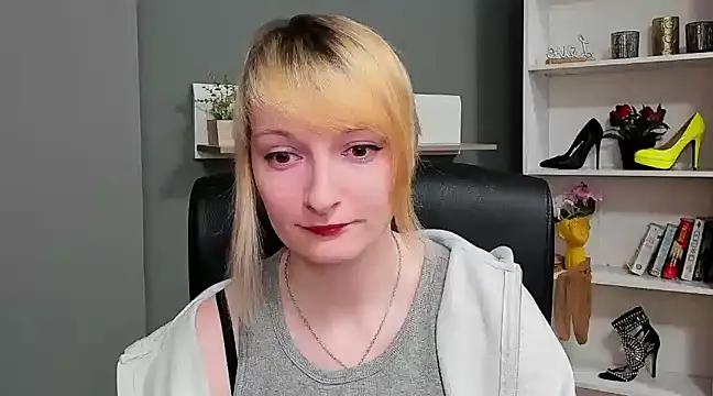 Teen sex cams free adult cams: check-out the satisfaction of conversing and c2c with our stunning models, who will teach you all about seduction and dreams with their smoking hot shapes.