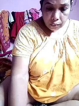 Hotty-rumi from StripChat