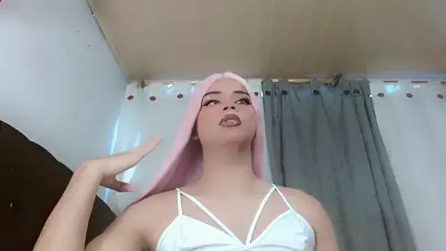 I_AM_HONEY_AMBAR from StripChat is Freechat