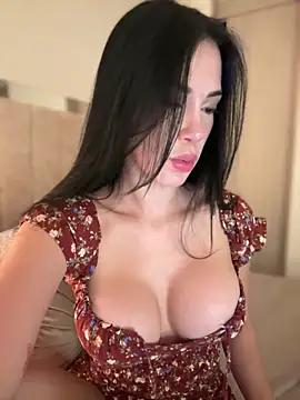 Im_Valentina from StripChat is Freechat