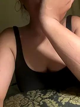 Iris_Nu from StripChat is Freechat
