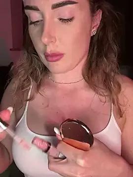 IrisBlairX from StripChat is Freechat