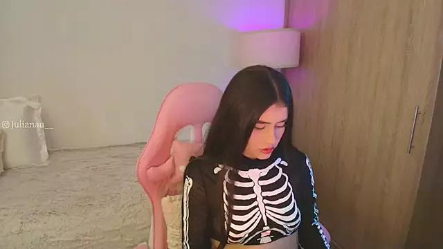 Teen sex cams free adult cams: check-out the satisfaction of conversing and c2c with our stunning models, who will teach you all about seduction and dreams with their smoking hot shapes.