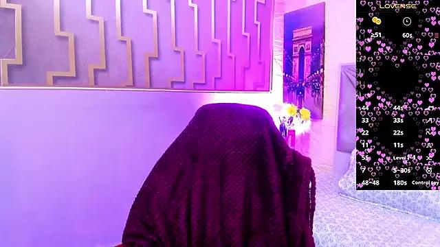 isa_pearson from StripChat is Freechat