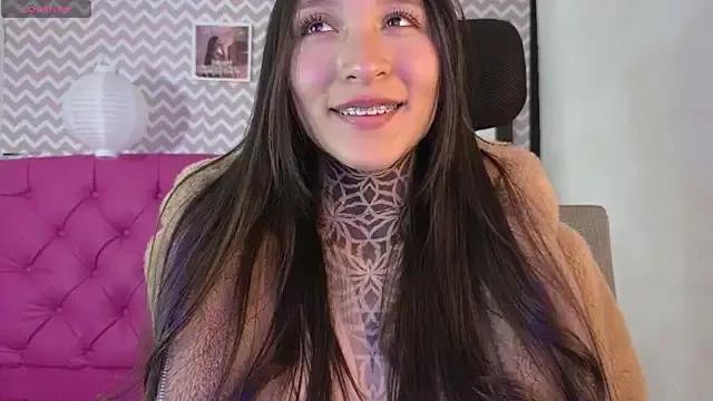 isabela_pretty from StripChat is Freechat