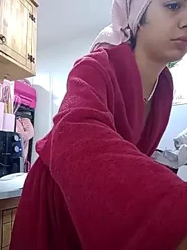 isabella048 from StripChat is Freechat