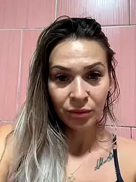 iSelena from StripChat is Freechat